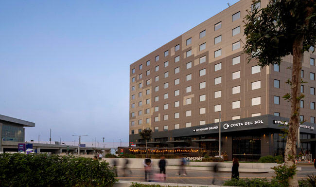 Wyndham Grand Lima Airport